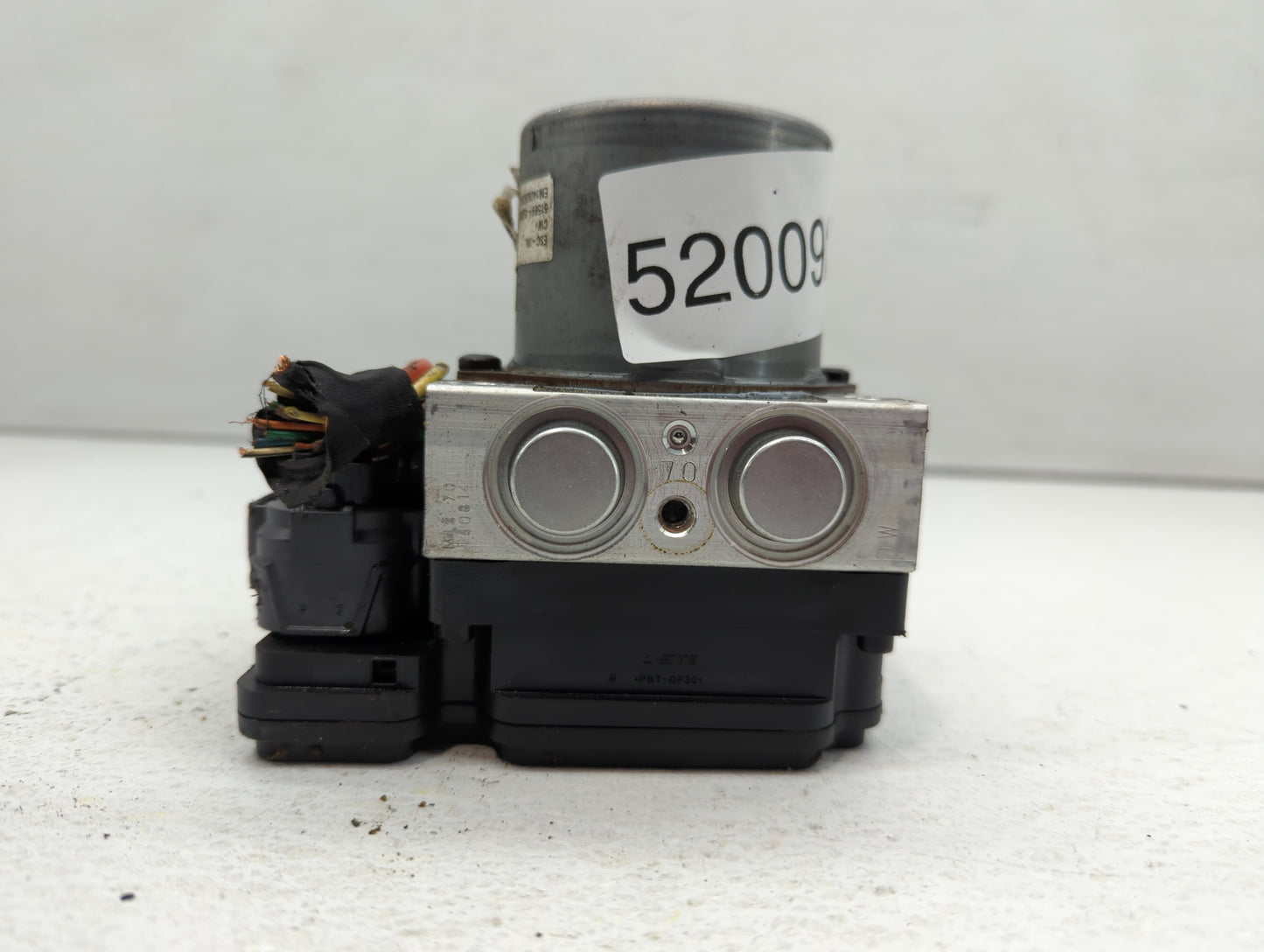 2014-2015 Kia Soul ABS Pump Control Module Replacement P/N:B2589-20520 Fits Fits 2014 2015 OEM Used Auto Parts - Oemusedauto