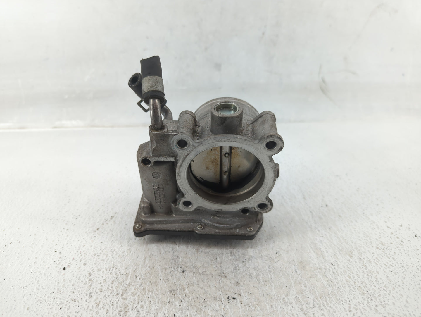 2014-2019 Kia Soul Throttle Body P/N:35100-2E000 Fits Fits 2011 2012 2013 2014 2015 2016 2017 2018 2019 2020 2021 OEM Used A