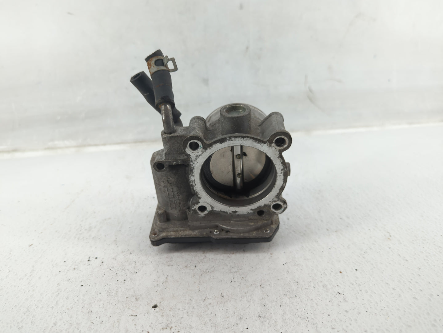 2014-2019 Kia Soul Throttle Body P/N:35100-2E000 Fits Fits 2011 2012 2013 2014 2015 2016 2017 2018 2019 2020 2021 OEM Used A