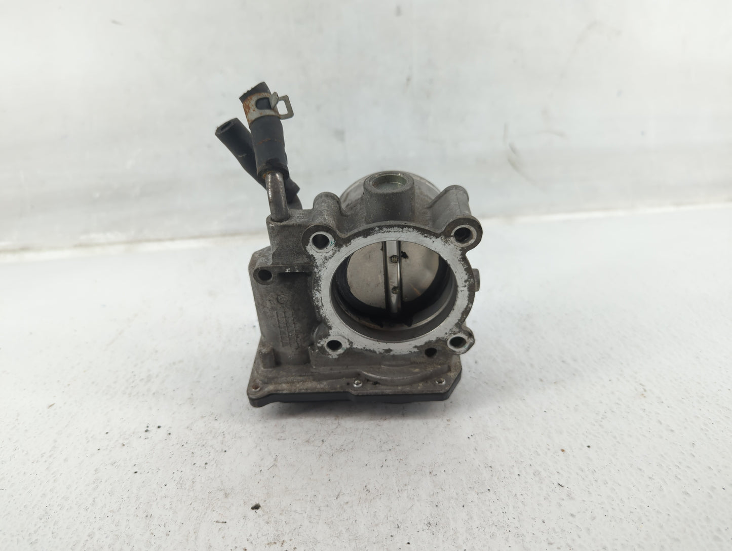 2014-2019 Kia Soul Throttle Body P/N:35100-2E000 Fits Fits 2011 2012 2013 2014 2015 2016 2017 2018 2019 2020 2021 OEM Used A