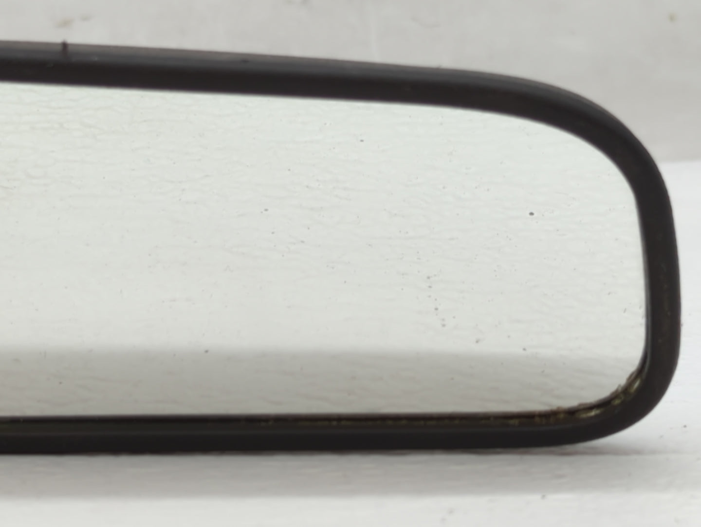 2010-2021 Kia Soul Interior Rear View Mirror Replacement OEM P/N:E4012143 Fits OEM Used Auto Parts - Oemusedautoparts1.com