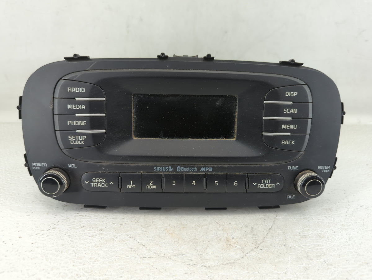 2014-2016 Kia Soul Am Fm Cd Player Radio Receiver 582200 - Oemusedautoparts1.com