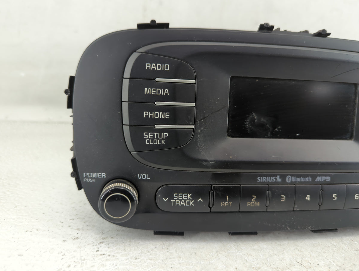 2014-2016 Kia Soul Am Fm Cd Player Radio Receiver 582321 - Oemusedautoparts1.com