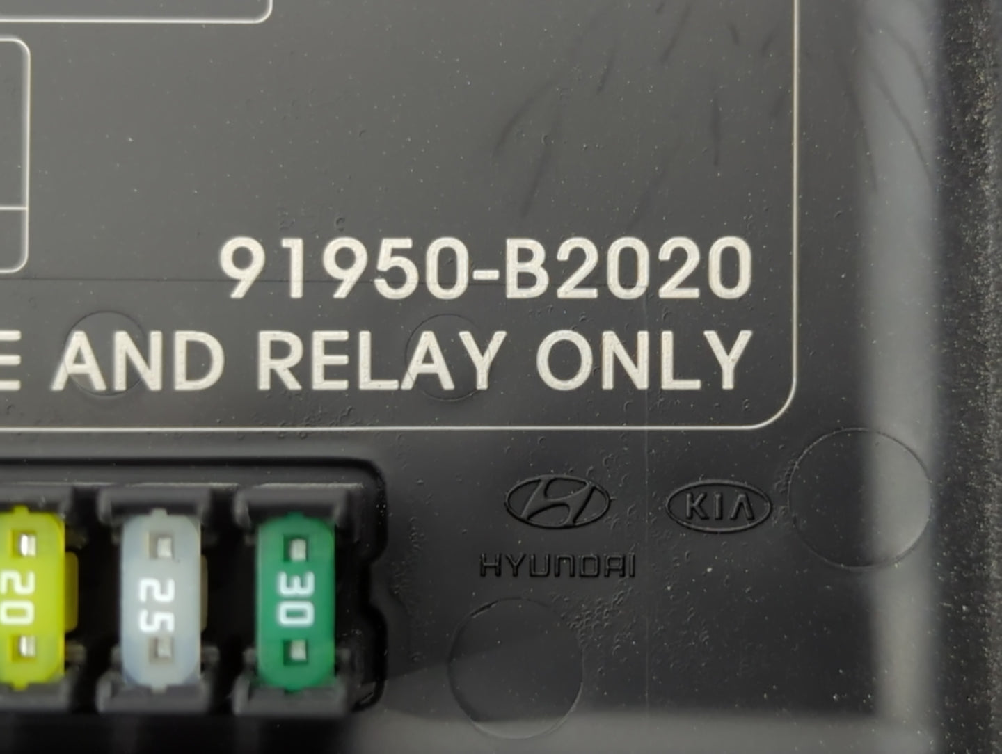 2015 Kia Soul Fusebox Fuse Box Panel Relay Module P/N:91950-B2050 Fits OEM Used Auto Parts - Oemusedautoparts1.com