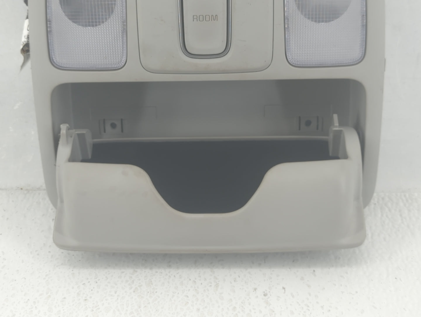 2014-2019 Kia Soul Overhead Roof Console 608545 - Oemusedautoparts1.com
