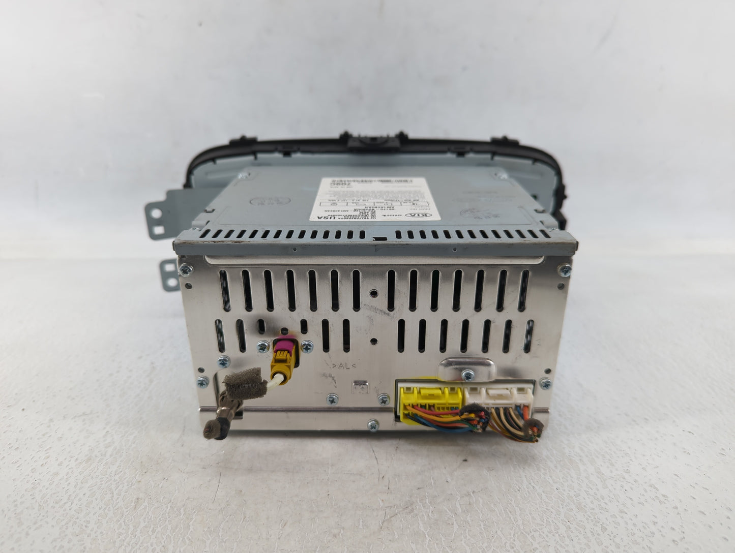 2014-2016 Kia Soul Am Fm Cd Player Radio Receiver - Oemusedautoparts1.com