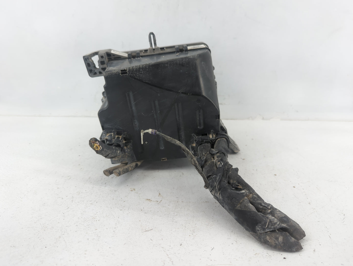 2015 Kia Soul Fusebox Fuse Box Panel Relay Module P/N:91950-B2050 Fits OEM Used Auto Parts - Oemusedautoparts1.com