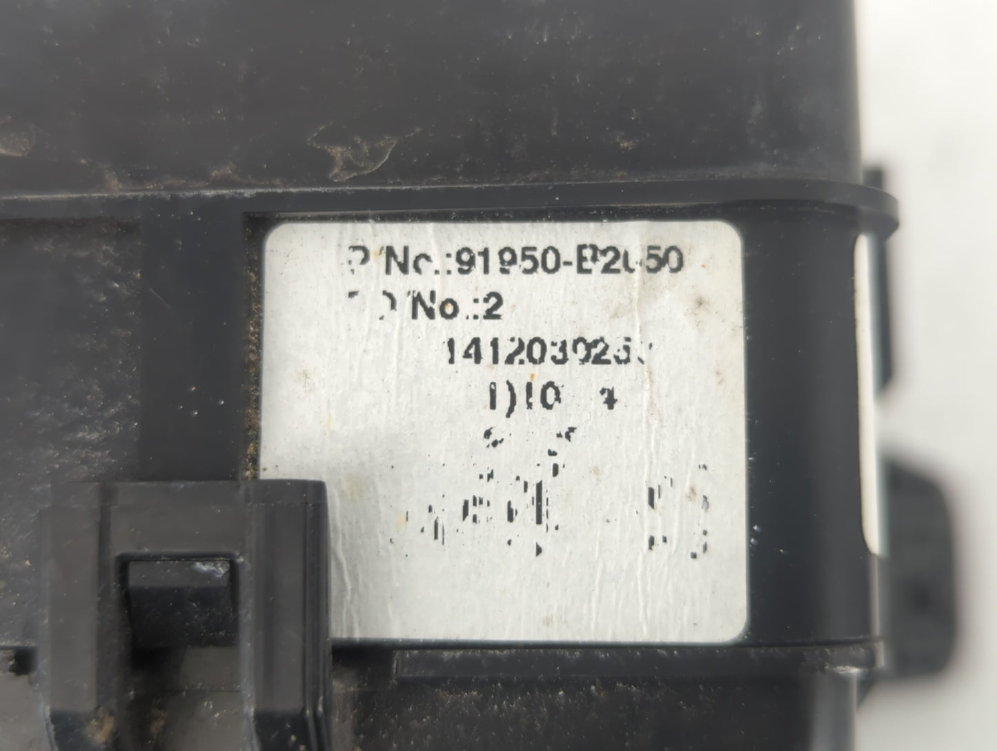 2015 Kia Soul Fusebox Fuse Box Panel Relay Module P/N:91950-B2050 Fits OEM Used Auto Parts - Oemusedautoparts1.com