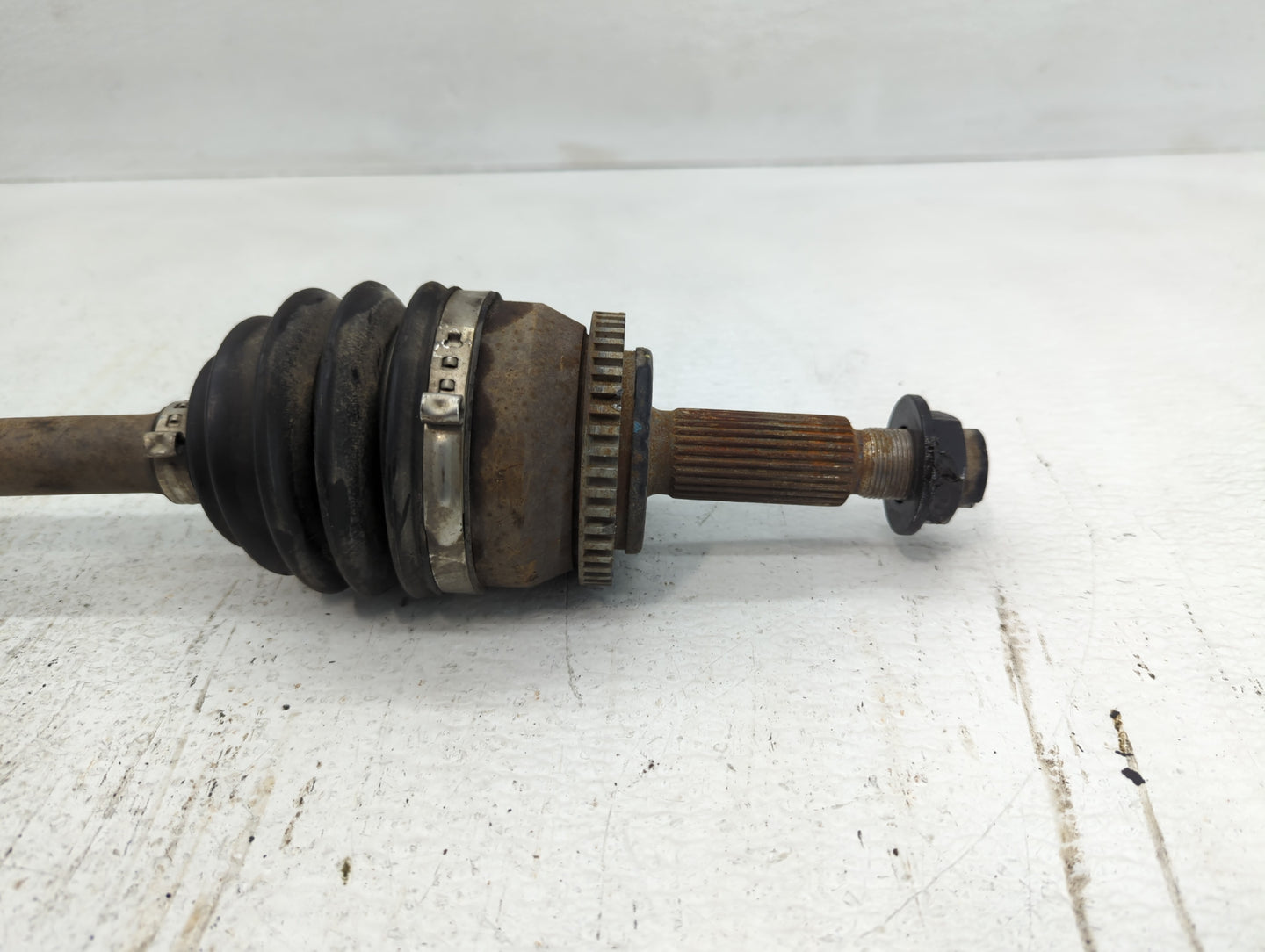 2014-2019 Kia Soul Axle Shaft Front Driver Cv C/v - Oemusedautoparts1.com