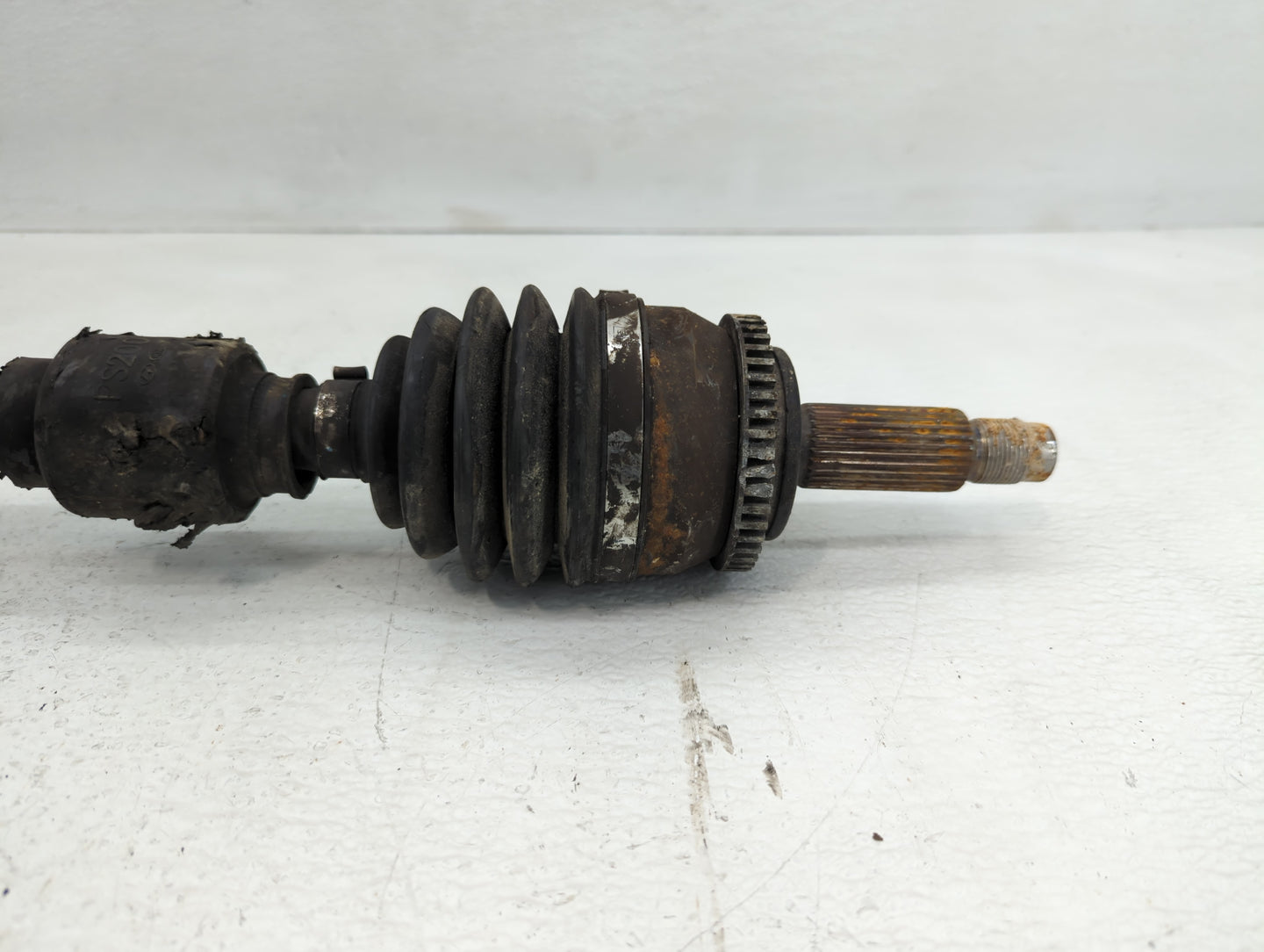 2014-2019 Kia Soul Axle Shaft Front Passenger Cv C/v - Oemusedautoparts1.com