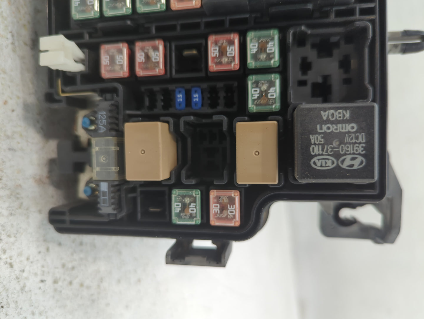 2015 Kia Soul Fusebox Fuse Box Panel Relay Module P/N:91415B2160 Fits OEM Used Auto Parts - Oemusedautoparts1.com