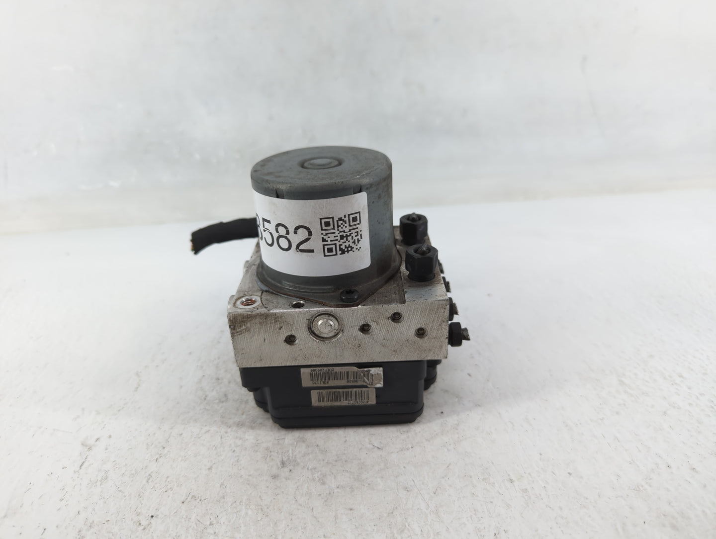 2014-2015 Kia Soul ABS Pump Control Module Replacement P/N:50920-B2506 B2589-20520 Fits Fits 2014 2015 OEM Used Auto Parts -