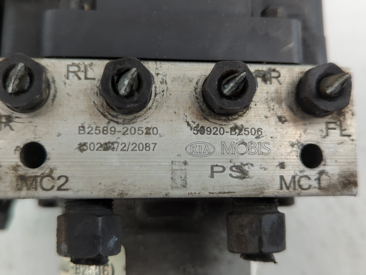 2014-2015 Kia Soul ABS Pump Control Module Replacement P/N:50920-B2506 B2589-20520 Fits Fits 2014 2015 OEM Used Auto Parts -