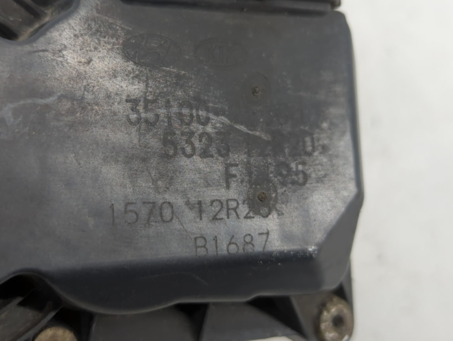 2014-2019 Kia Soul Throttle Body P/N:35100-2E000 Fits Fits 2011 2012 2013 2014 2015 2016 2017 2018 2019 2020 2021 OEM Used A