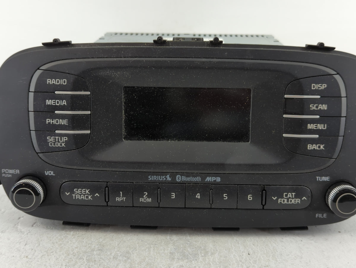 2014-2016 Kia Soul Am Fm Cd Player Radio Receiver 655435 - Oemusedautoparts1.com