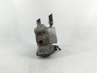 2012-2019 Kia Soul Throttle Body P/N:35100-2B300 Fits Fits 2012 2013 2014 2015 2016 2017 2018 2019 OEM Used Auto Parts - Oem