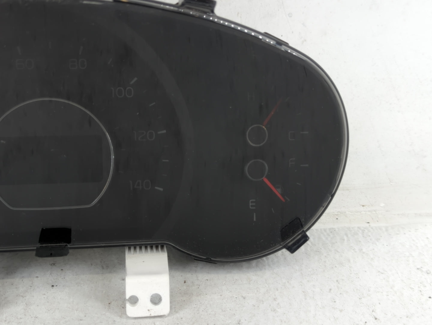 2014-2015 Kia Soul Instrument Cluster Speedometer Gauges P/N:94006-B2540 Fits Fits 2014 2015 OEM Used Auto Parts - Oemusedau