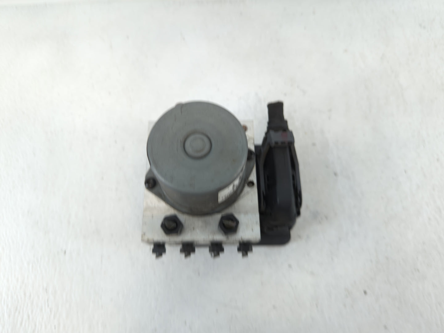 2014-2015 Kia Soul ABS Pump Control Module Replacement P/N:58900-B2506 Fits Fits 2014 2015 OEM Used Auto Parts - Oemusedauto