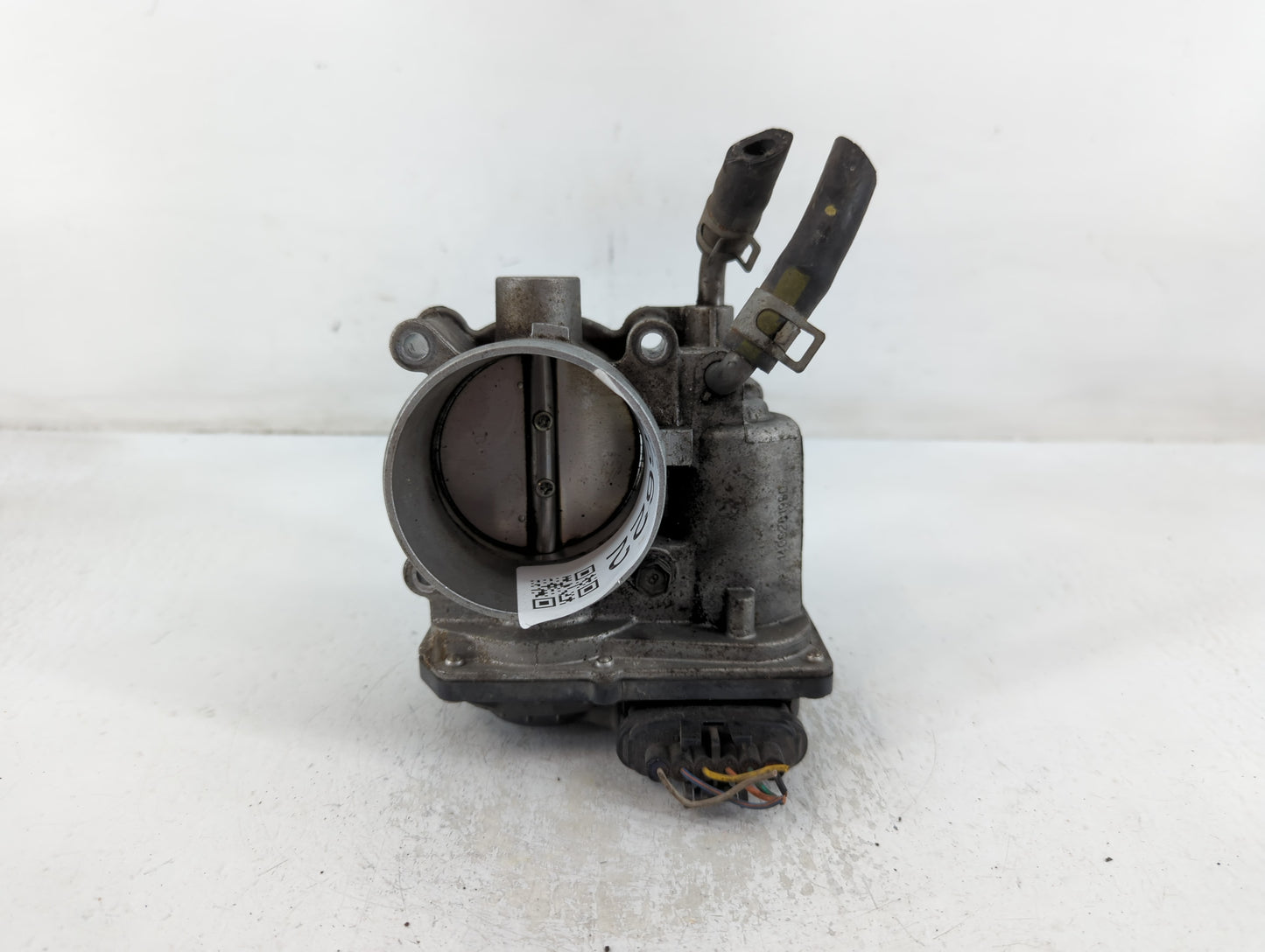 2014-2019 Kia Soul Throttle Body P/N:35100-2E000 Fits Fits 2011 2012 2013 2014 2015 2016 2017 2018 2019 2020 2021 OEM Used A