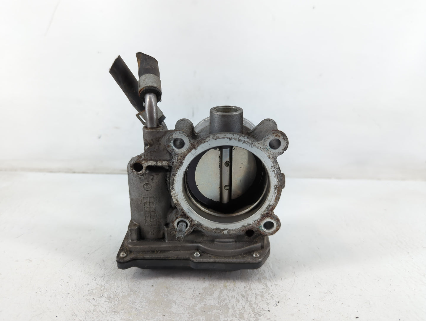 2014-2019 Kia Soul Throttle Body P/N:35100-2E000 Fits Fits 2011 2012 2013 2014 2015 2016 2017 2018 2019 2020 2021 OEM Used A