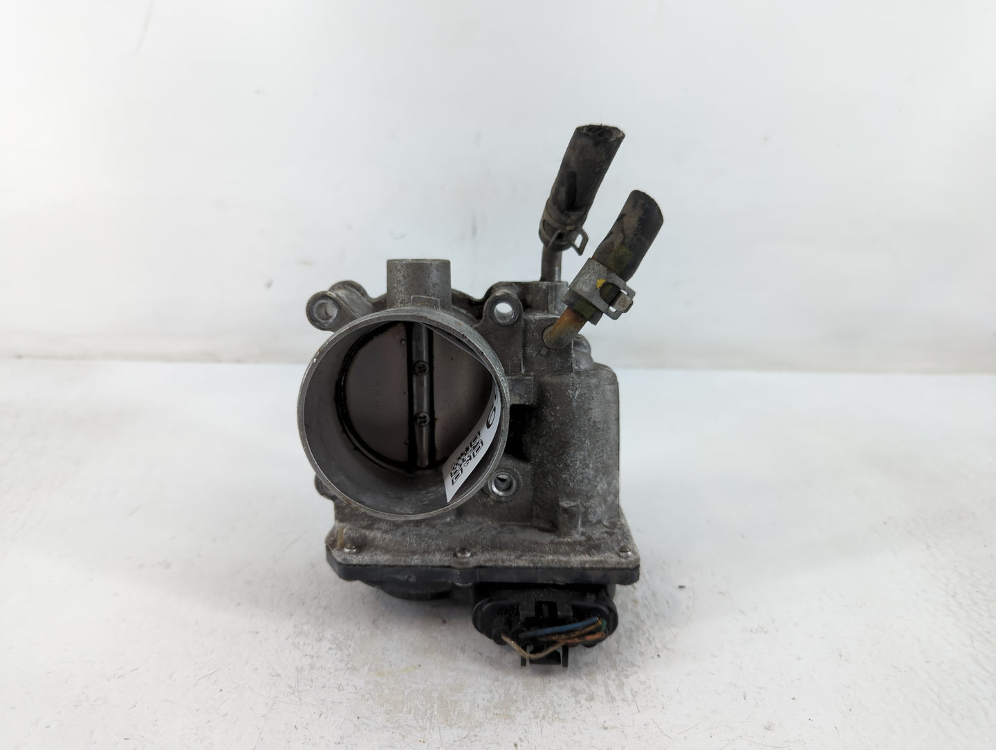 2014-2019 Kia Soul Throttle Body P/N:35100-2E000 Fits Fits 2011 2012 2013 2014 2015 2016 2017 2018 2019 2020 2021 OEM Used A
