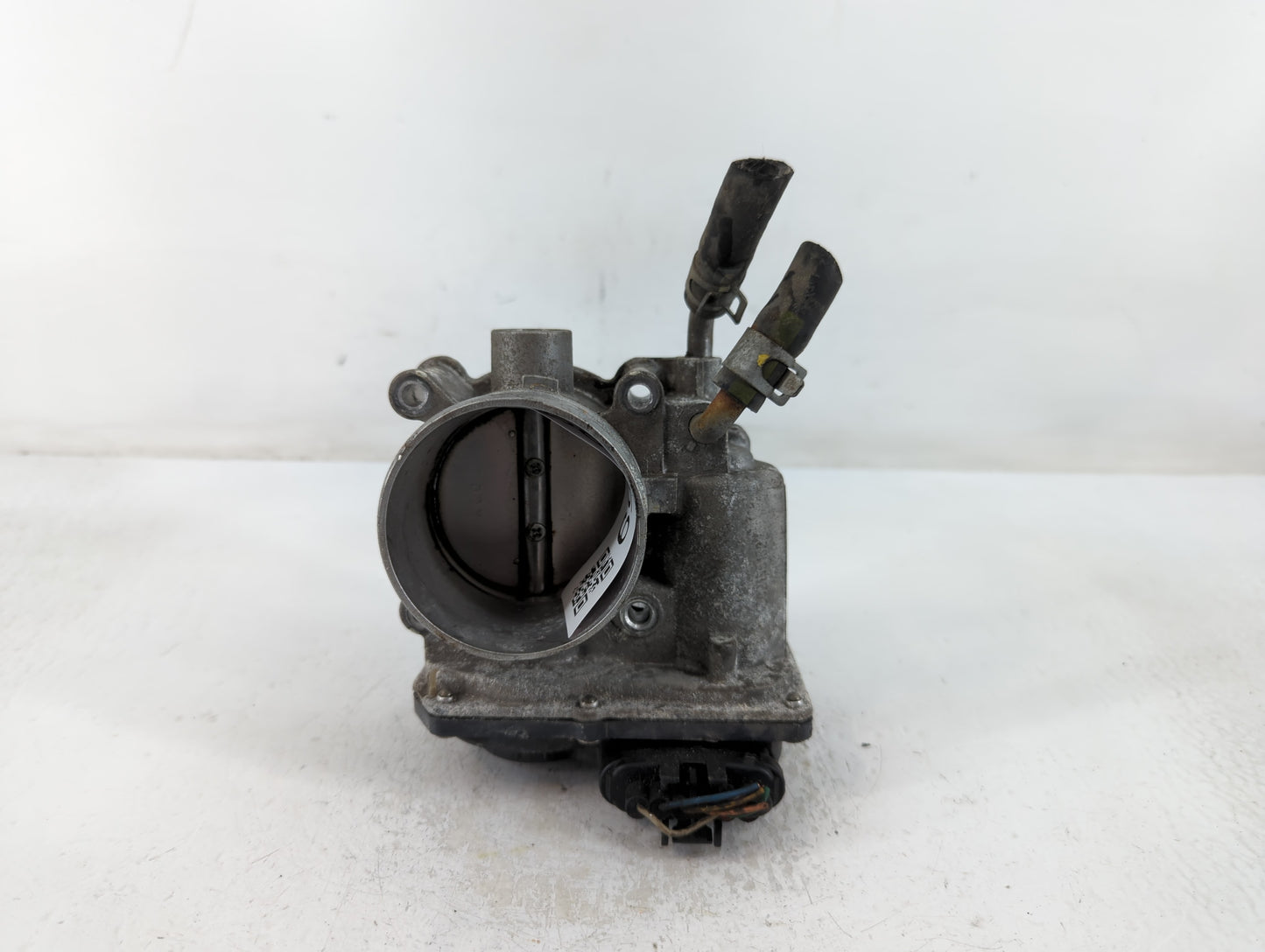 2014-2019 Kia Soul Throttle Body P/N:35100-2E000 Fits Fits 2011 2012 2013 2014 2015 2016 2017 2018 2019 2020 2021 OEM Used A