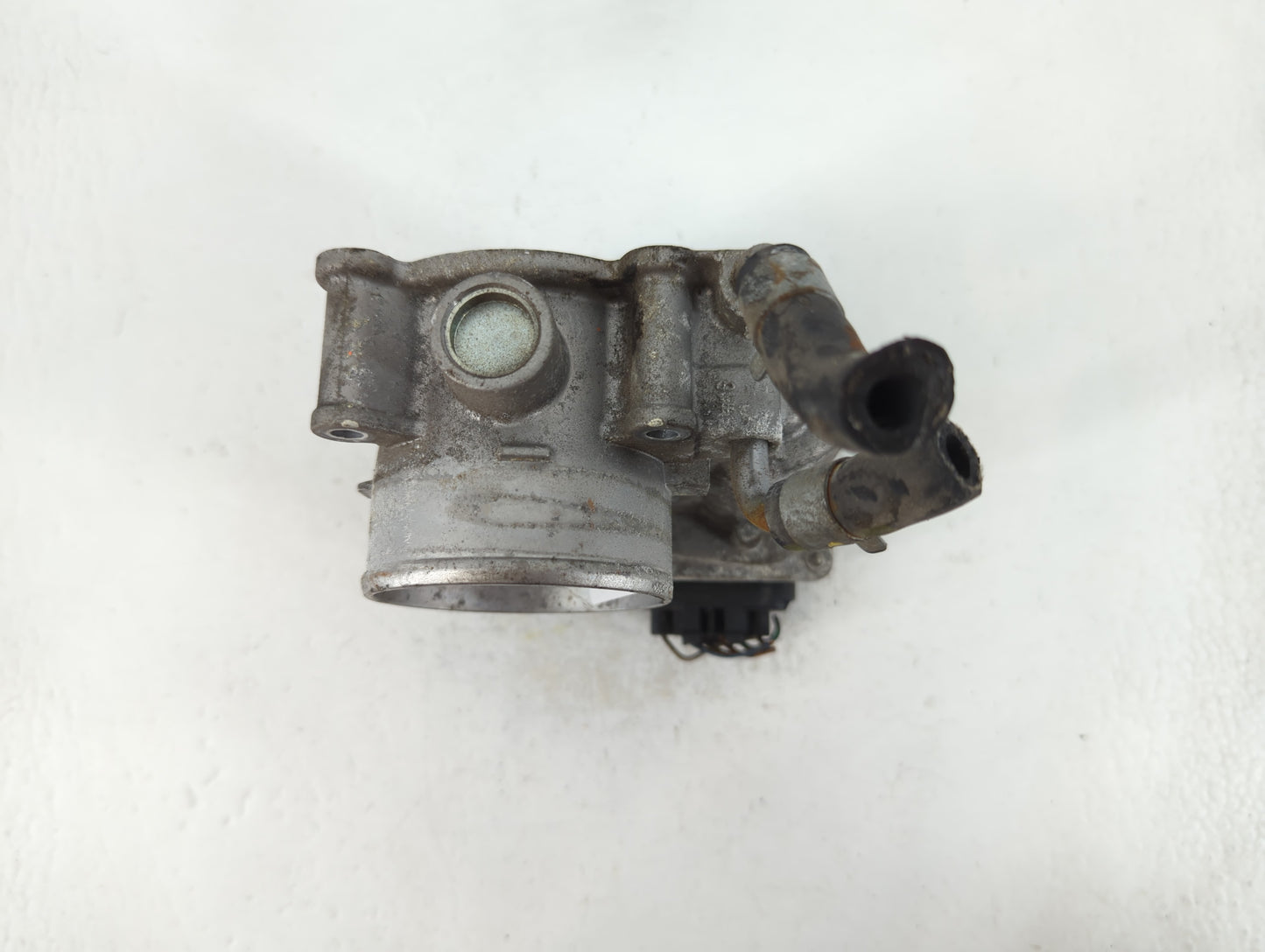 2014-2019 Kia Soul Throttle Body P/N:35100-2E000 Fits Fits 2011 2012 2013 2014 2015 2016 2017 2018 2019 2020 2021 OEM Used A