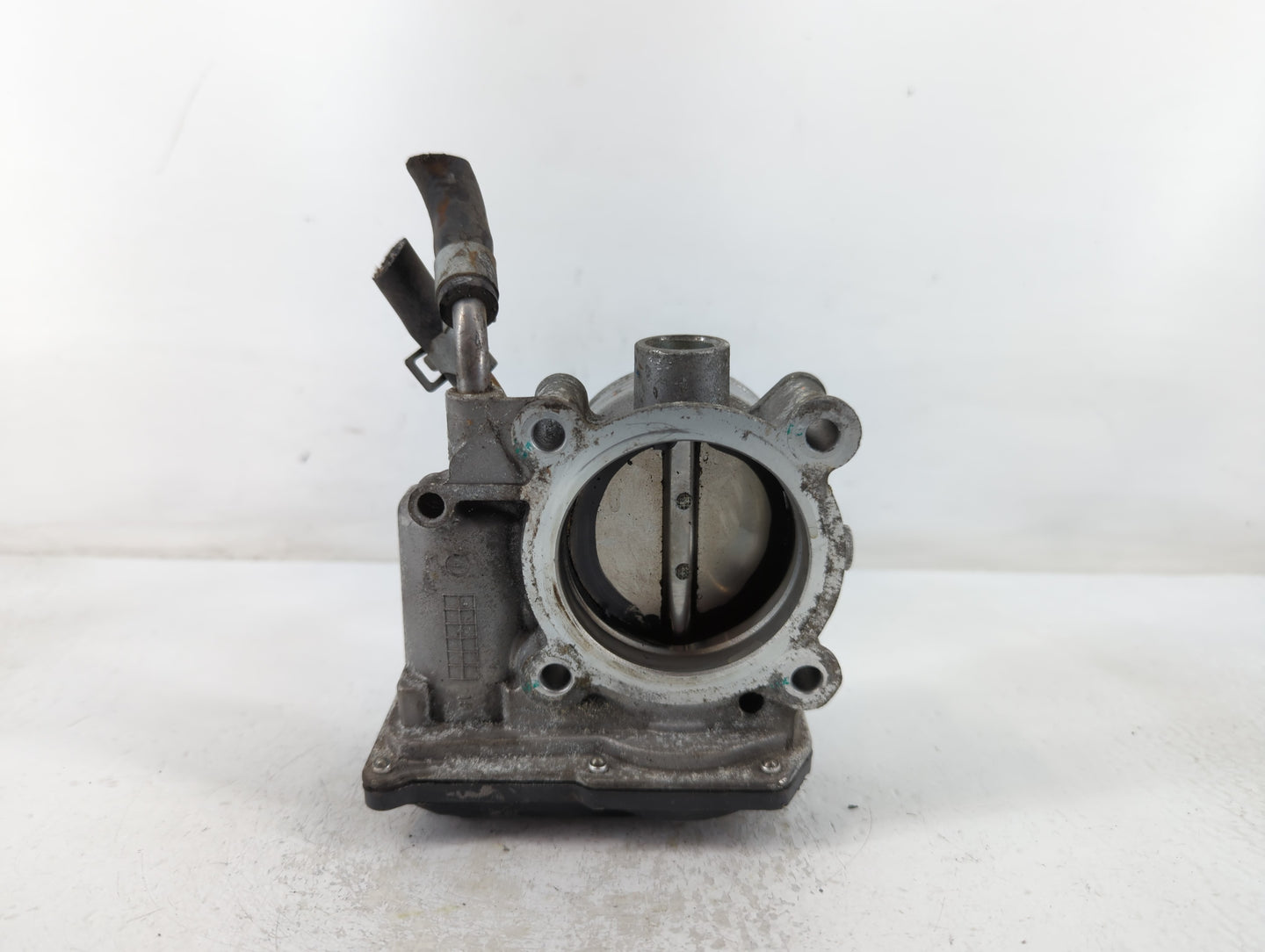 2014-2019 Kia Soul Throttle Body P/N:35100-2E000 Fits Fits 2011 2012 2013 2014 2015 2016 2017 2018 2019 2020 2021 OEM Used A
