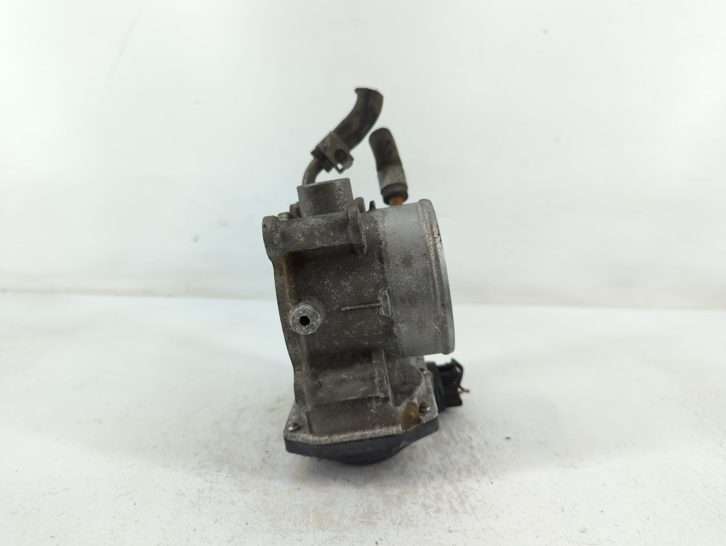2014-2019 Kia Soul Throttle Body P/N:35100-2E000 Fits Fits 2011 2012 2013 2014 2015 2016 2017 2018 2019 2020 2021 OEM Used A