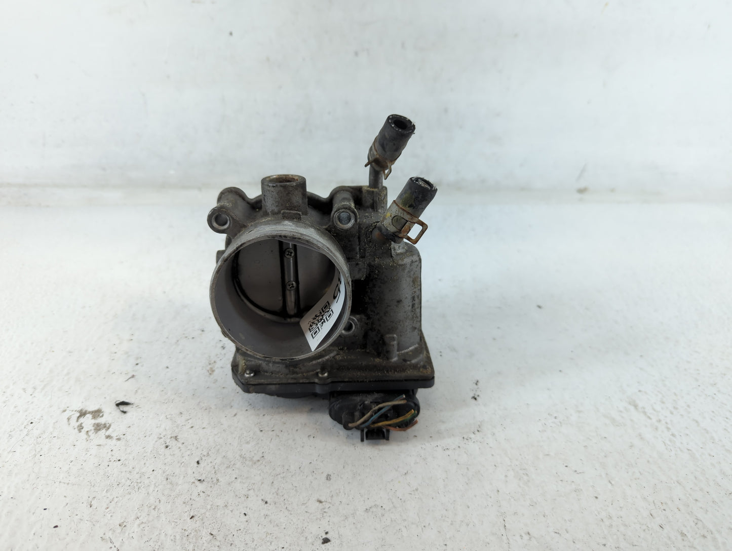2014-2019 Kia Soul Throttle Body P/N:35100-2E000 Fits Fits 2011 2012 2013 2014 2015 2016 2017 2018 2019 2020 2021 OEM Used A