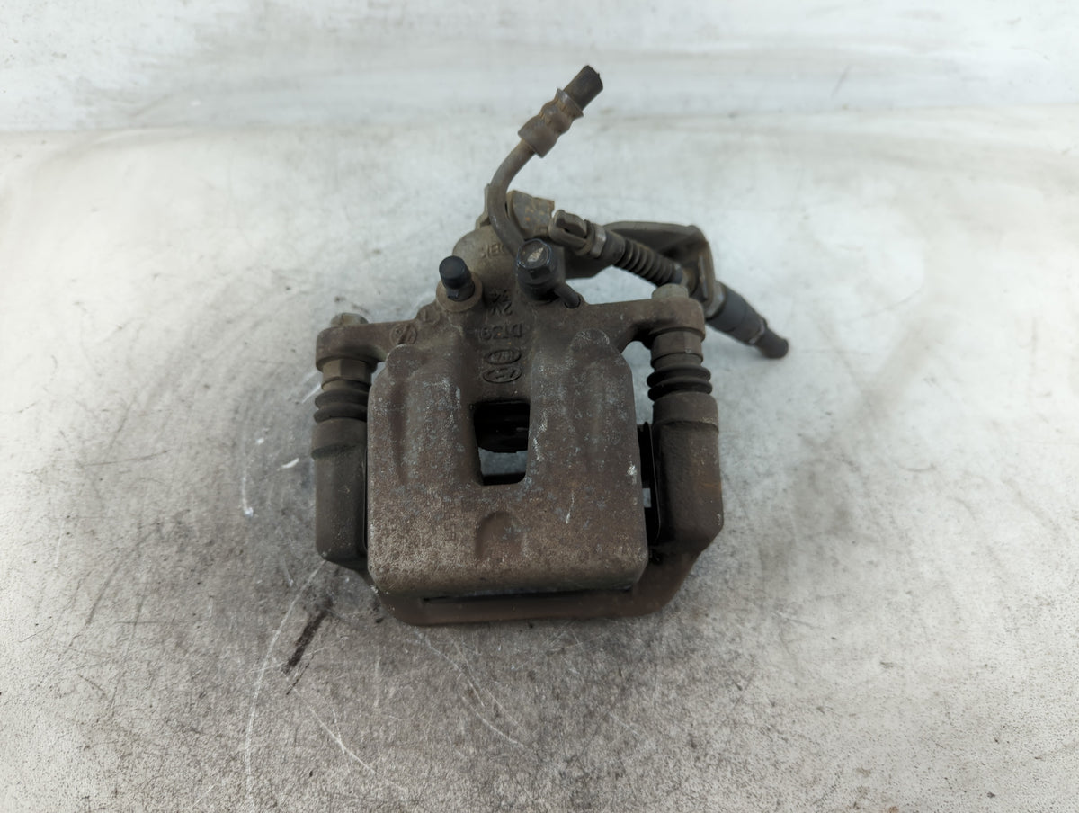 2014-2019 Kia Soul Front Driver Left Brake Caliper 699973 - Oemusedautoparts1.com