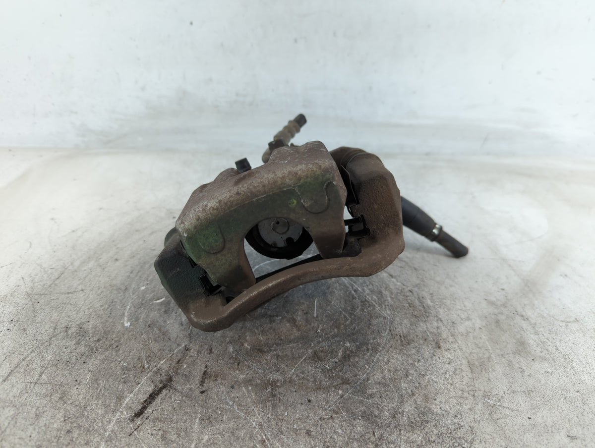 2014-2019 Kia Soul Front Driver Left Brake Caliper 699973 - Oemusedautoparts1.com