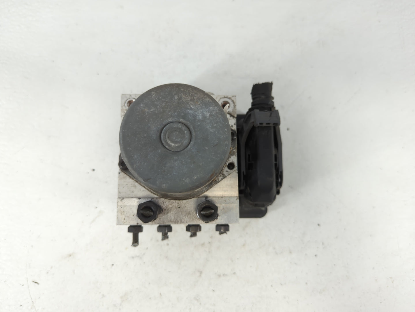 2014-2015 Kia Soul ABS Pump Control Module Replacement P/N:58920-B2506 B2589-20520 Fits Fits 2014 2015 OEM Used Auto Parts -