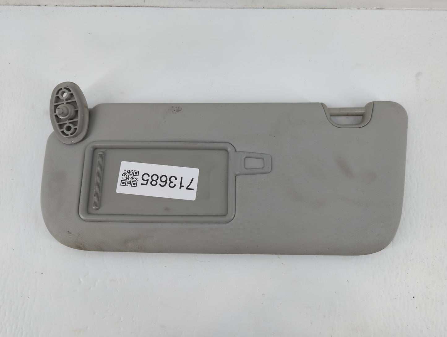 2014-2019 Kia Soul Sun Visor Shade Replacement Passenger Right Mirror Fits Fits 2014 2015 2016 2017 2018 2019 OEM Used Auto 