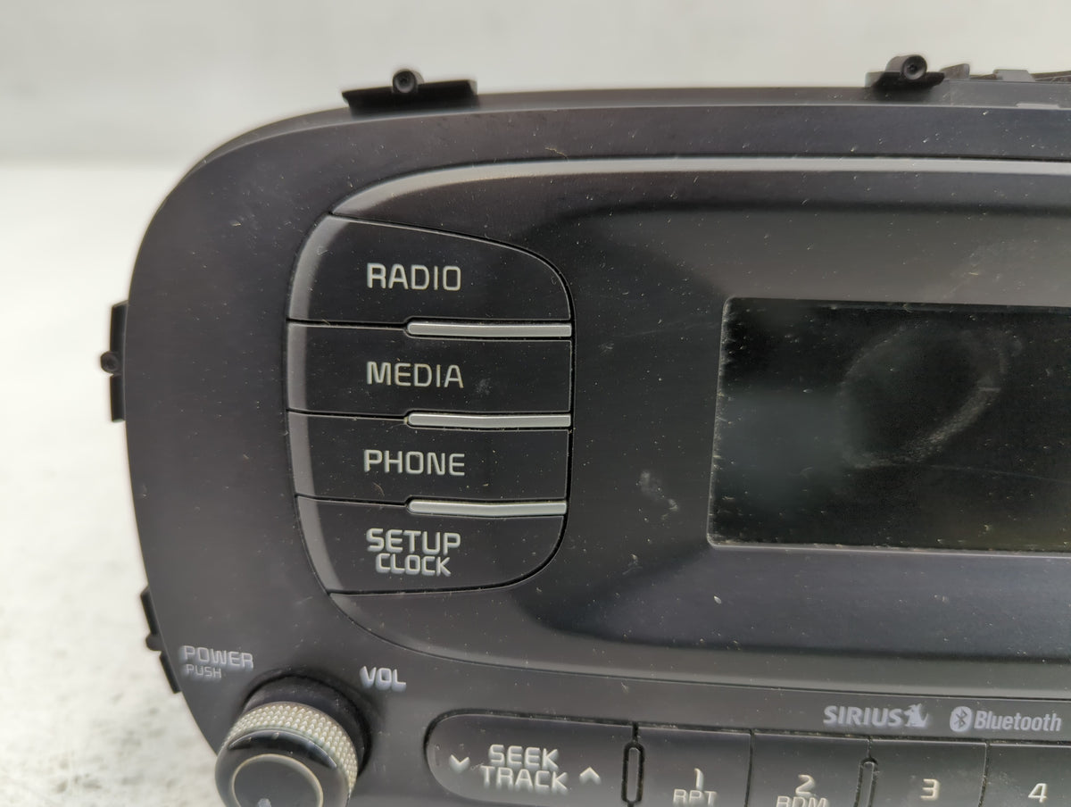 2014-2016 Kia Soul Am Fm Cd Player Radio Receiver 717237 - Oemusedautoparts1.com