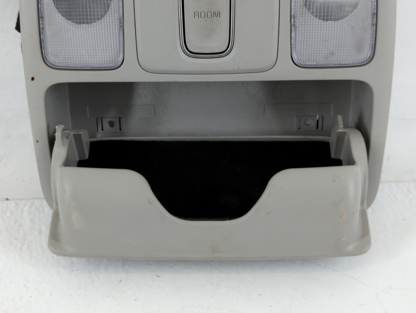 2014-2019 Kia Soul Overhead Roof Console 717283 - Oemusedautoparts1.com