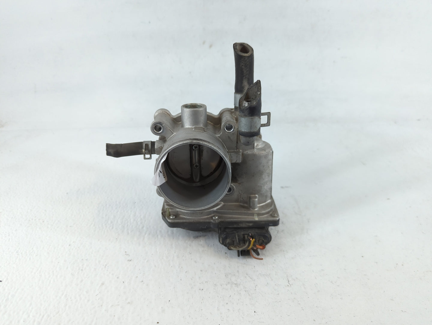2012-2019 Kia Soul Throttle Body P/N:35100-28300 Fits Fits 2012 2013 2014 2015 2016 2017 2018 2019 OEM Used Auto Parts - Oem
