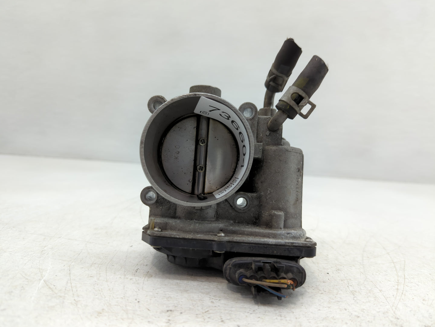 2014-2019 Kia Soul Throttle Body P/N:35100-2E000 Fits Fits 2011 2012 2013 2014 2015 2016 2017 2018 2019 2020 2021 OEM Used A