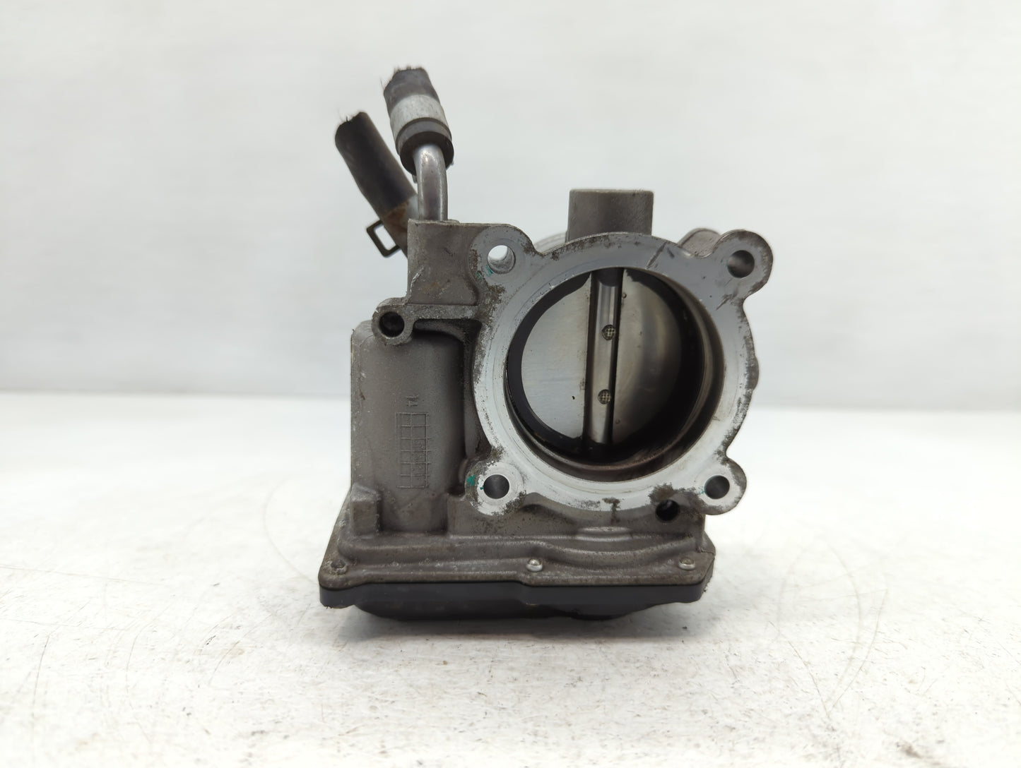 2014-2019 Kia Soul Throttle Body P/N:35100-2E000 Fits Fits 2011 2012 2013 2014 2015 2016 2017 2018 2019 2020 2021 OEM Used A