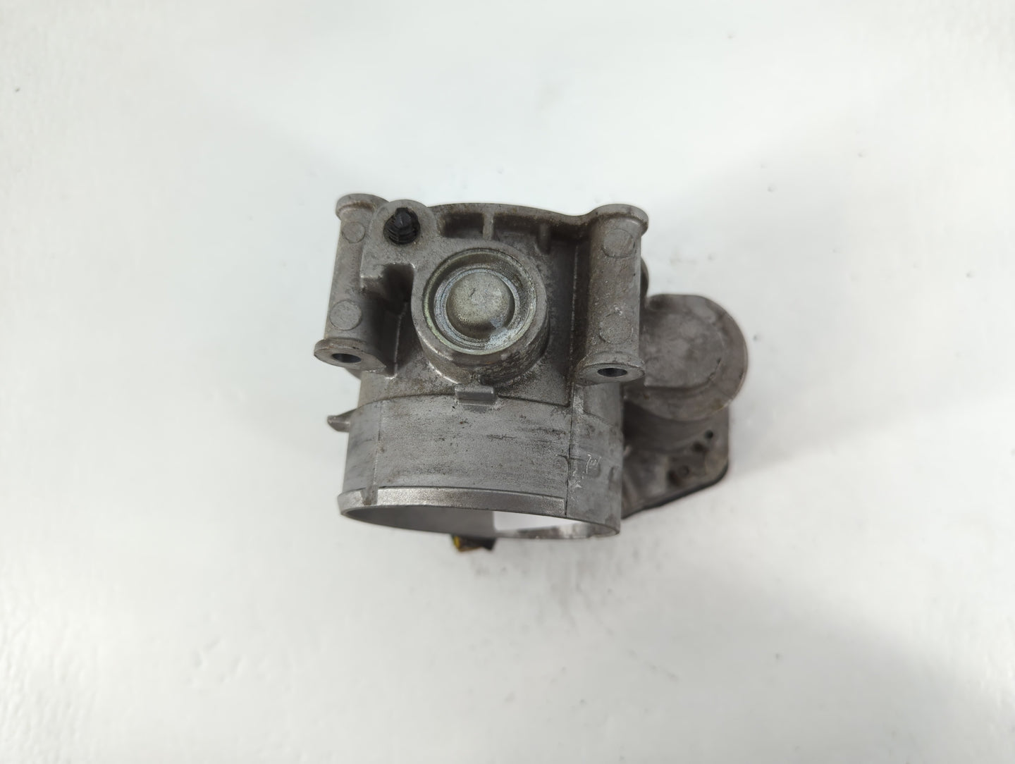 2012-2019 Kia Soul Throttle Body P/N:G1230B-0022 Fits Fits 2012 2013 2014 2015 2016 2017 2018 2019 OEM Used Auto Parts - Oem