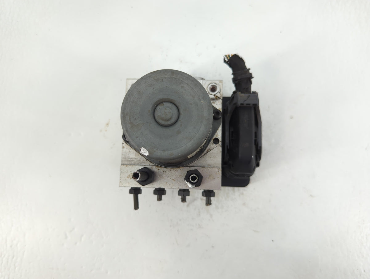 2014-2015 Kia Soul Anti-Lock Brake ABS Pump Module Actuator OEM P/N:B2589-20520 Fits Fits 2014 2015 OEM Used Auto Parts - Oe