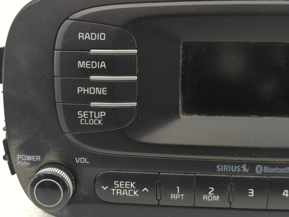 2015-2016 Kia Soul Am Fm Cd Player Radio Receiver 763687 - Oemusedautoparts1.com