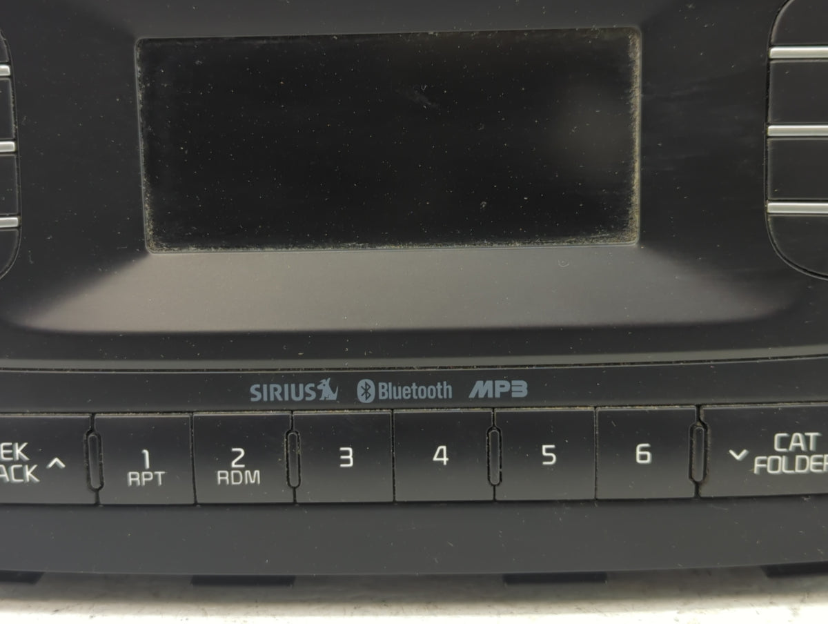 2015-2016 Kia Soul Am Fm Cd Player Radio Receiver 763687 - Oemusedautoparts1.com