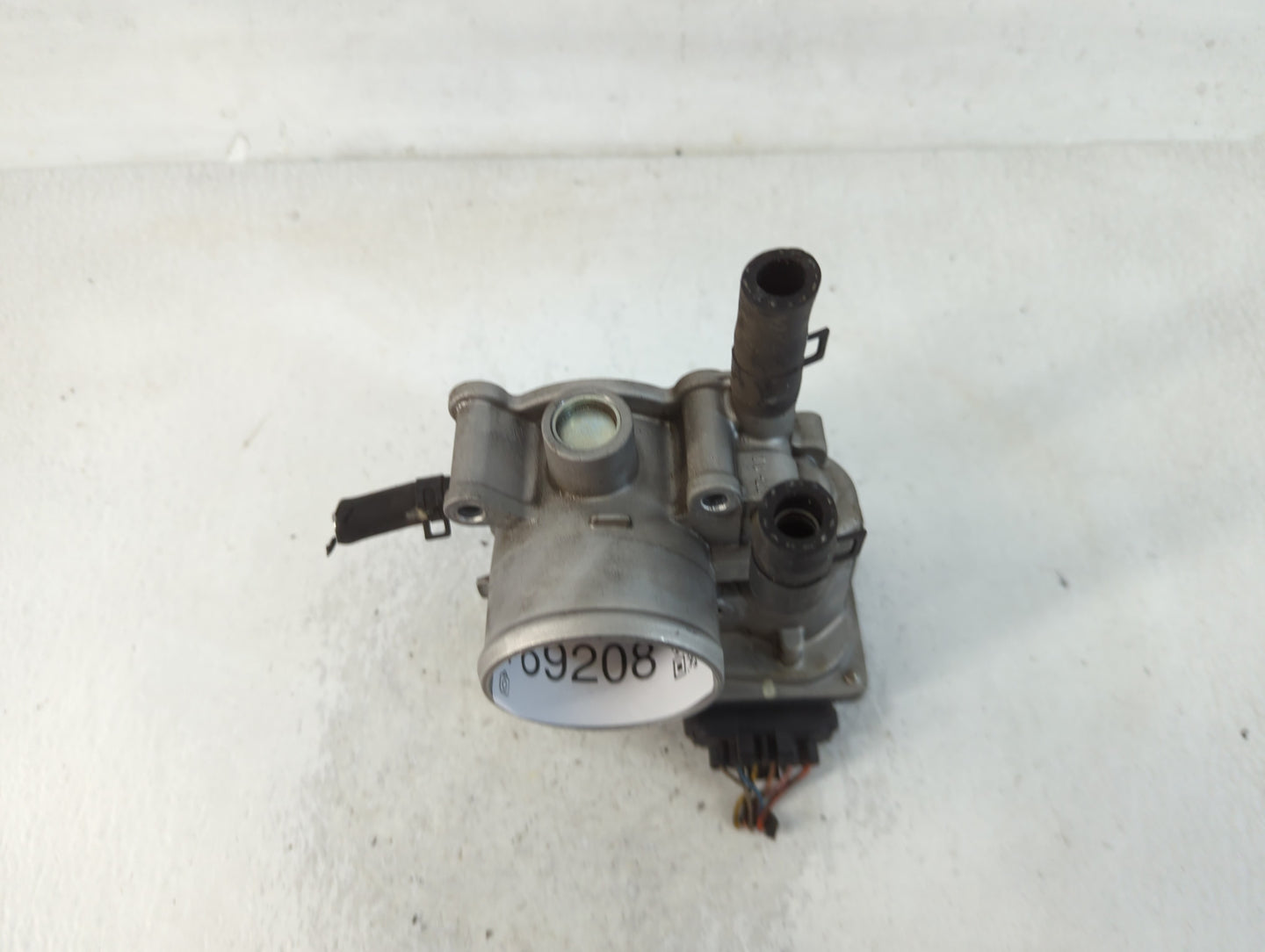2014-2019 Kia Soul Throttle Body P/N:35100-2B300 Fits Fits 2011 2012 2013 2014 2015 2016 2017 2018 2019 2020 2021 OEM Used A
