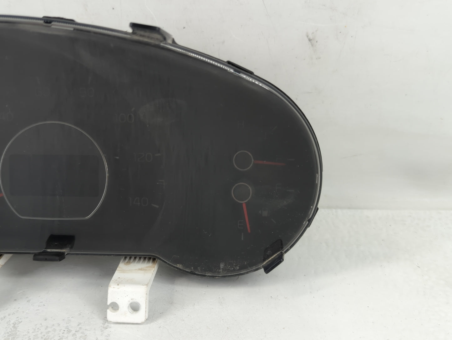 2014-2015 Kia Soul Instrument Cluster Speedometer Gauges P/N:94006-B2540 Fits Fits 2014 2015 OEM Used Auto Parts - Oemusedau