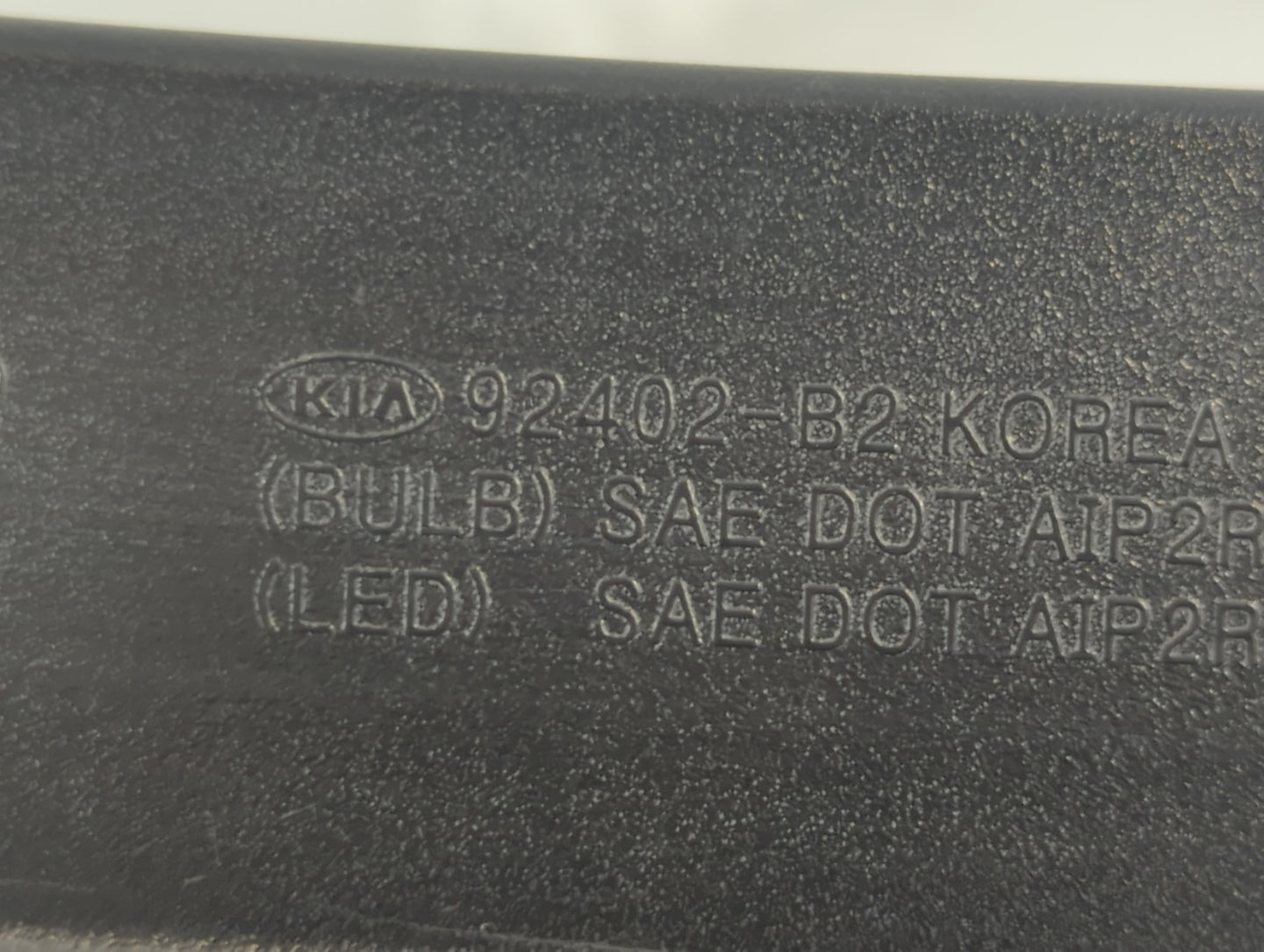 2014-2019 Kia Soul Tail Light Assembly Passenger Right OEM P/N:92402-B2 Fits Fits 2014 2015 2016 2017 2018 2019 OEM Used Aut