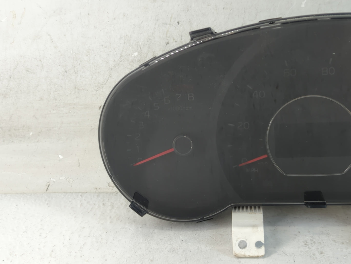 2014-2015 Kia Soul Instrument Cluster Speedometer Gauges P/N:94006-B2510 Fits Fits 2014 2015 OEM Used Auto Parts - Oemusedau
