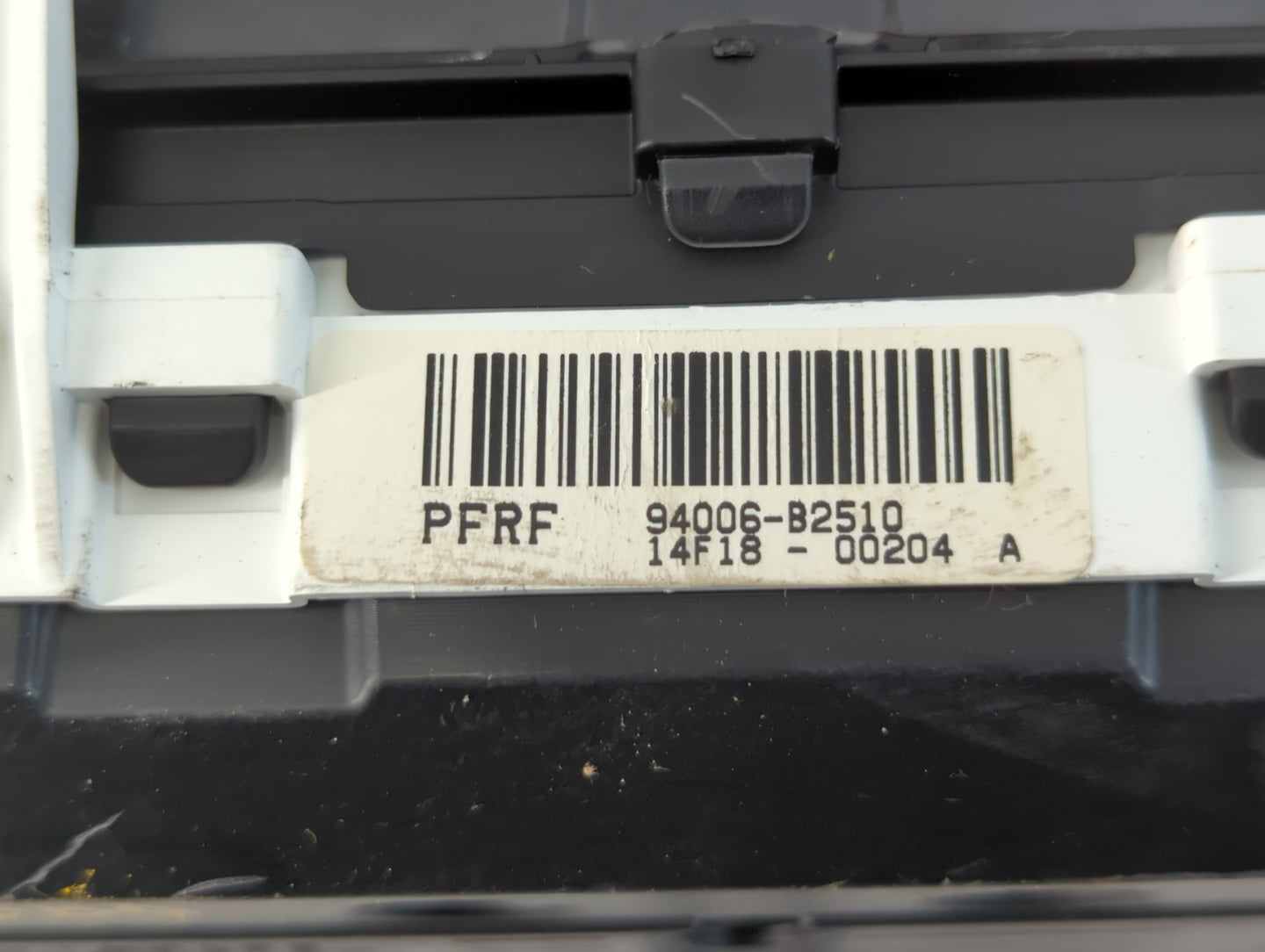 2014-2015 Kia Soul Instrument Cluster Speedometer Gauges P/N:94006-B2510 Fits Fits 2014 2015 OEM Used Auto Parts - Oemusedau
