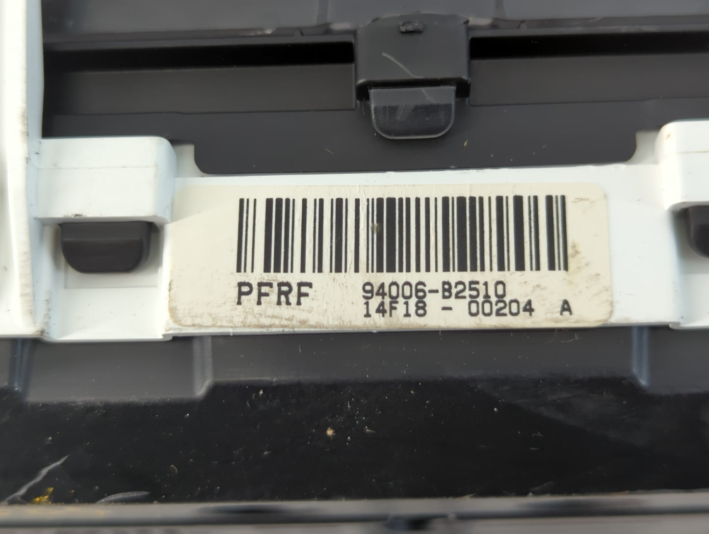 2014-2015 Kia Soul Instrument Cluster Speedometer Gauges P/N:94006-B2510 Fits Fits 2014 2015 OEM Used Auto Parts - Oemusedau