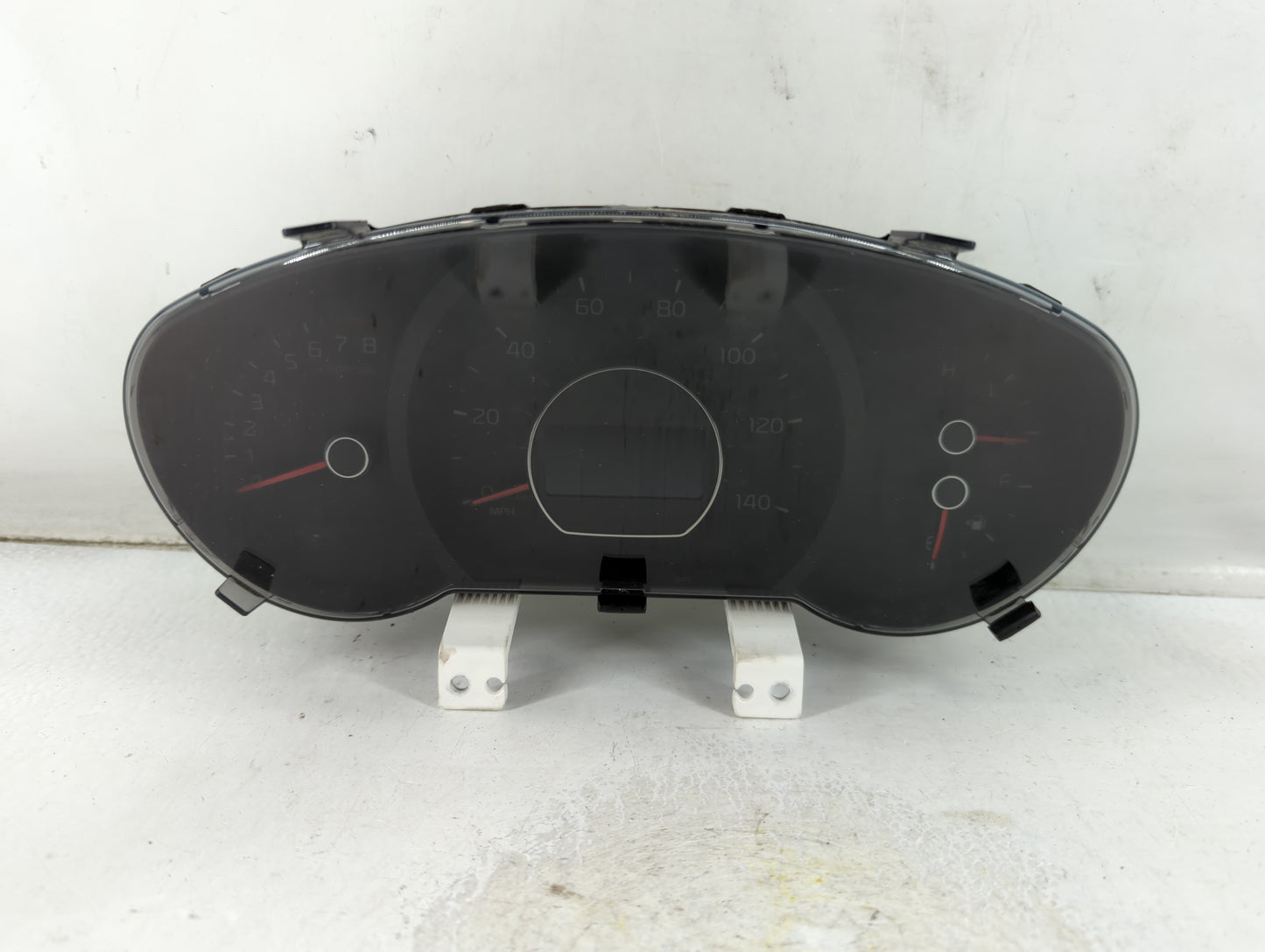 2014-2015 Kia Soul Instrument Cluster Speedometer Gauges P/N:94006-B2510 Fits Fits 2014 2015 OEM Used Auto Parts - Oemusedau